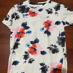 Hollister Flower shirt